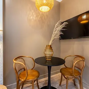 Sweett - Pavillon Madeleine Apartment Paris