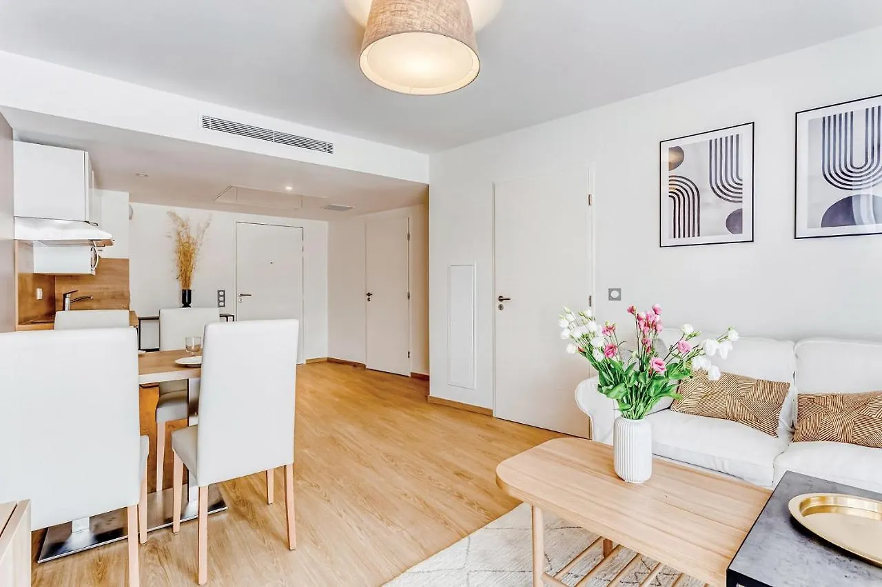 Apartment Ovelia Villeneuve-Loubet - Les Vagues De Vaugrenier